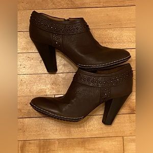 Soft Brown leather booties ankle Size 10 M